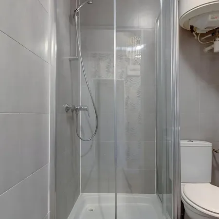 582 Pretty Pigalle - Superbe A