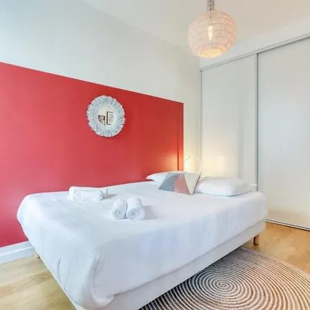 Pink Design 2bdr Flat In The Heart Of Bastille Apartament