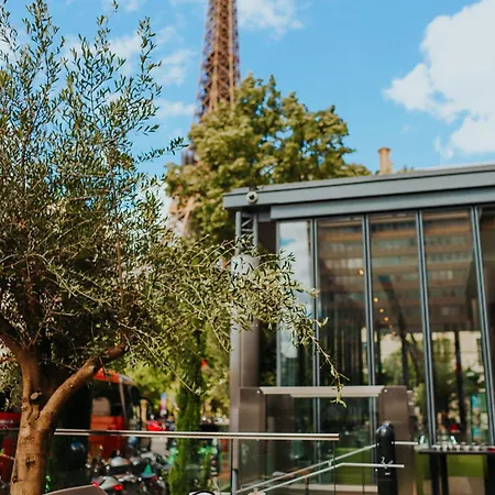 Pullman Tour Eiffel Отель