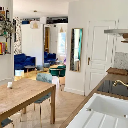 Апартаменты New & Cosy Beautiful Close Marais! Париж