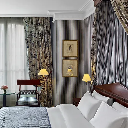Le Dokhan's Arc De Triomphe, A Tribute Portfolio 5* פריז