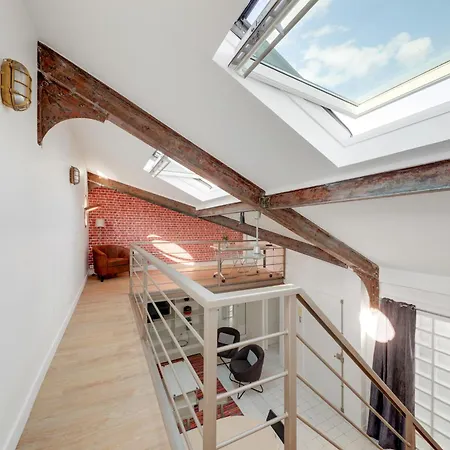 Large Luxury Loft For 6 People By Weekome Párizs