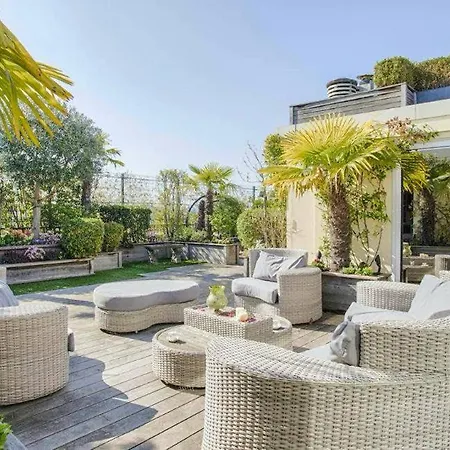 Trocadero De Luxe Apartment *