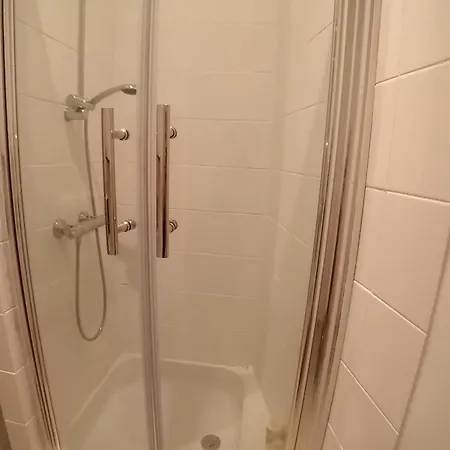 1 Minute Gare Montparnasse ,near To Eiffel Tour And Louvre Meusm,gorgeous Place Apartment Paris