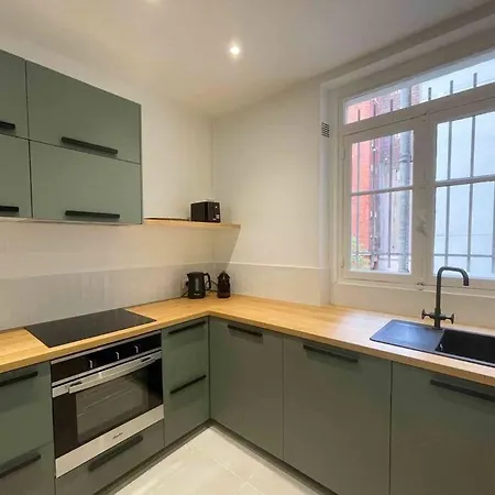 아파트 Charming 3 Bedroom Haussmannien In 17th