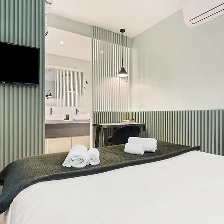 Eiffel Tower - 4 Bedrooms Like A باريس