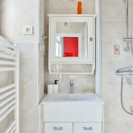 1br Flat 2 Min Away From Metro Station Maraichers Apartment *