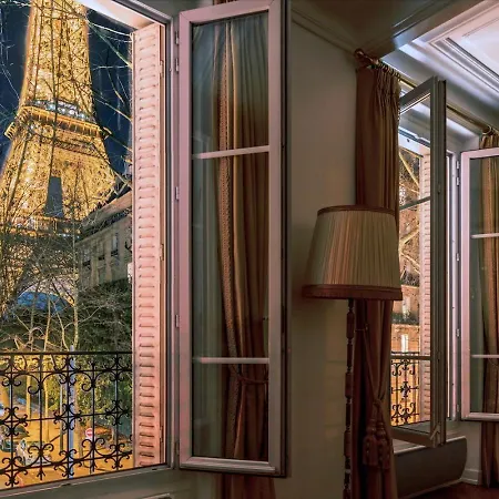 Apartment Charming French Style With Eiffel Tower View Prime Location Near Attractions