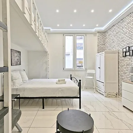 Апартаменты Cosy Proche De Montmartre Charme Du 18e