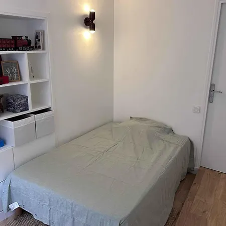Atypical Loft In The Heart Of The Marais 아파트 *