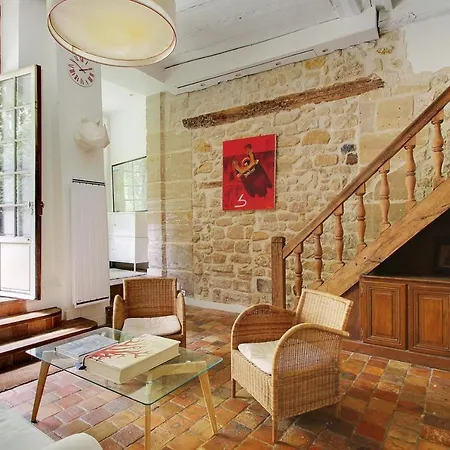 Loft Avec Terrasse Au Coeur Du Marais Apartman *