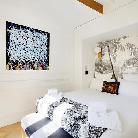 Pick A Flat's On Rue Montorgueil * Париж