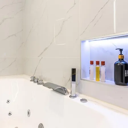 Raffine Avec Jacuzzi Et Ac - 6p * Parijs