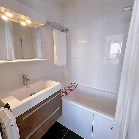 Apartment Large Charming In *