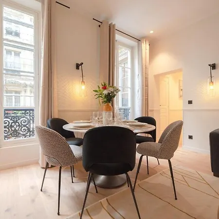 아파트 Luxury 3 Bedrooms Flat - Grands Boulevards 파리