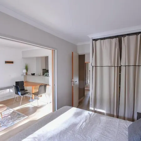Apartment Cosy With Balcony Near Buttes Chaumont *