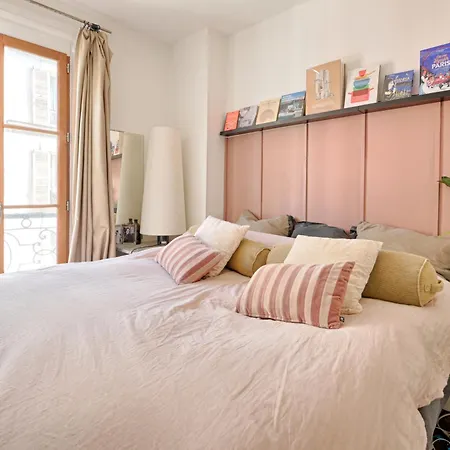 Design In Montmartre! Appartement