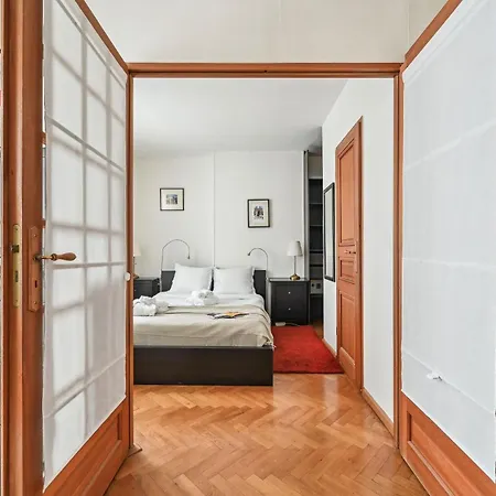 Bnbnova - Eiffel Tower & Des Invalides - 1br Apartment Paris