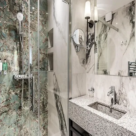 Luxury 2 Bedroom With Balcony - Louvre&notre Dame Appartement Paris