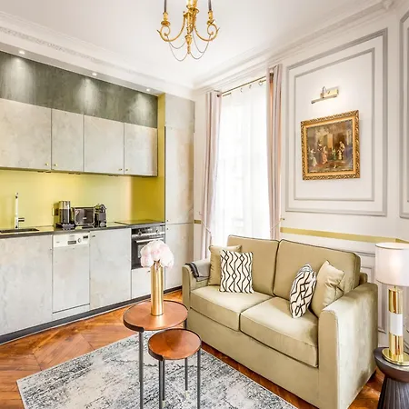 Luxury 2 Bedroom With Balcony - Louvre&notre Dame *