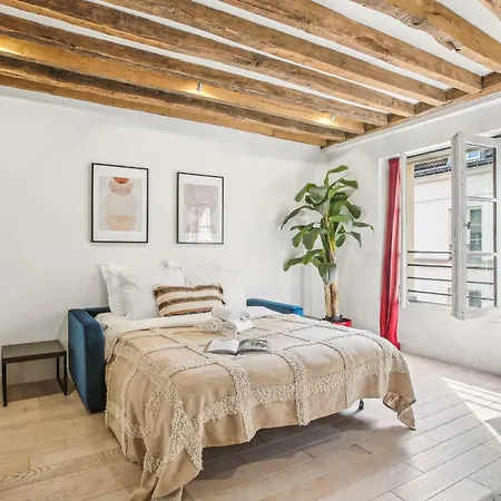 Spacious 1br In The Heart Of & Pompidou * Parijs