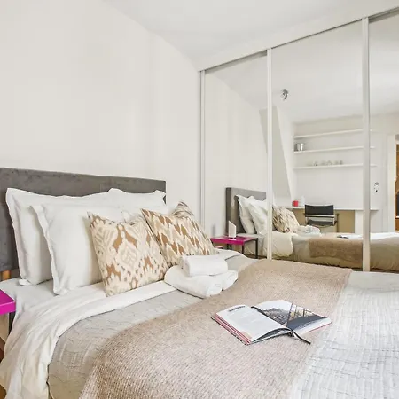 Spacious 1br In The Heart Of & Pompidou Appartement Parijs