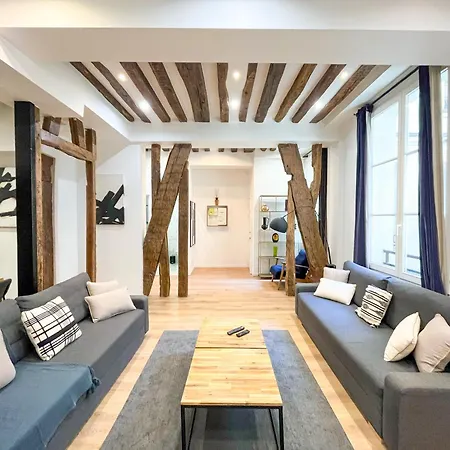 Urban Flat 67 - Spacious Parisian Flat In アパート パリ