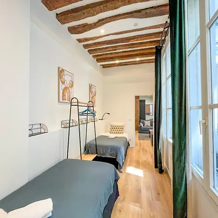 Urban Flat 67 - Spacious Parisian Flat In * パリ