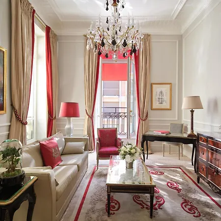 Plaza Athenee - Dorchester Collection 5*