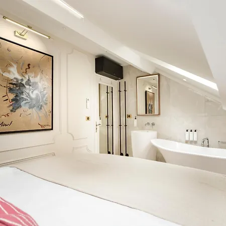 Merveil - Luxury - Champs Elysees - St Cyr I Apartment
