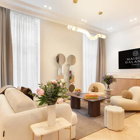 Maison Galante's With Services In Louvre - Rue Des Dechargeurs Paris
