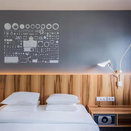 Hyatt Regency Etoile Paris