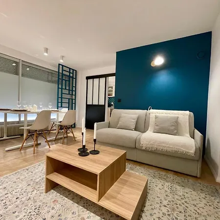 4 Guests Moderne Place Breteuil Apartment *