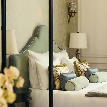 Hotell Relais Christine 5*