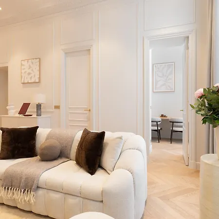 Apartment Maison Galante's With Services In Louvre - Rue Des Dechargeurs *