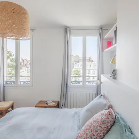 Guestready - Lumineux Proche Du Moulin Rouge Apartment Paris