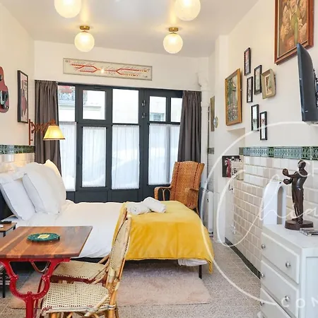Retro Bistro Escape Authentic & Cozy Appartement *