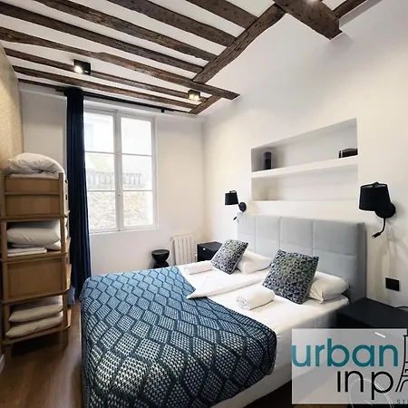 Apartment Urban Flat 188 - Sublime 4 Bedroom In