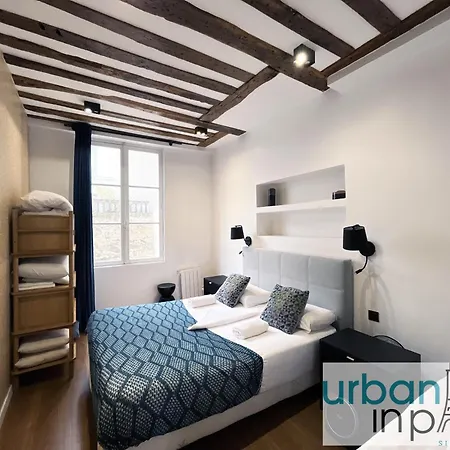Apartment Urban Flat 188 - Sublime 4 Bedroom In
