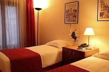 Des Halles Hotel