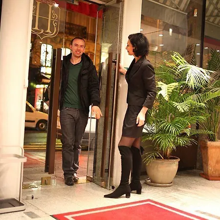 Des Halles Hotel Paris