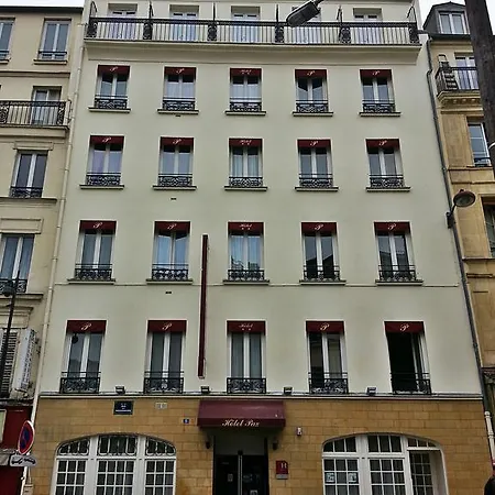 Pax 18e Hotel 2*