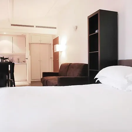 Hotel Apts Bridgestreet Opera 4*