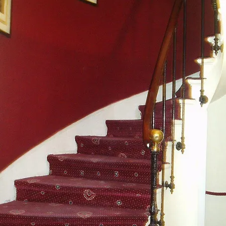 Excelsior Batignolles 3* Παρίσι