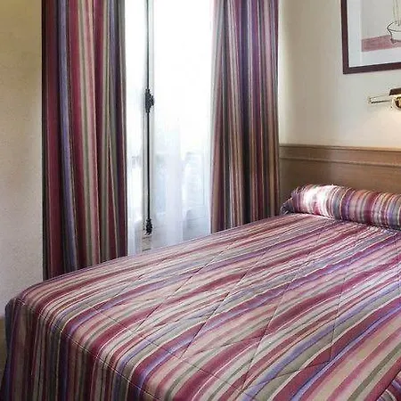 De Suez Hotel Paris