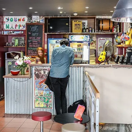 Young And Happy Latin Quarter By Hiphophostels Hostel Paris