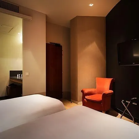 Chateaudun Opera Hotel 3*