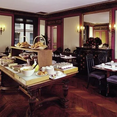 Mercure Opera Louvre 4* פריז