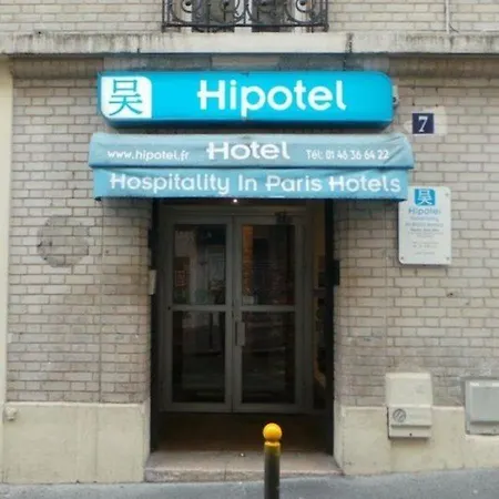Hipotel Buttes Chaumont Belleville Paris