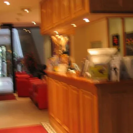 Brady - Gare De L'est Hotel 3*